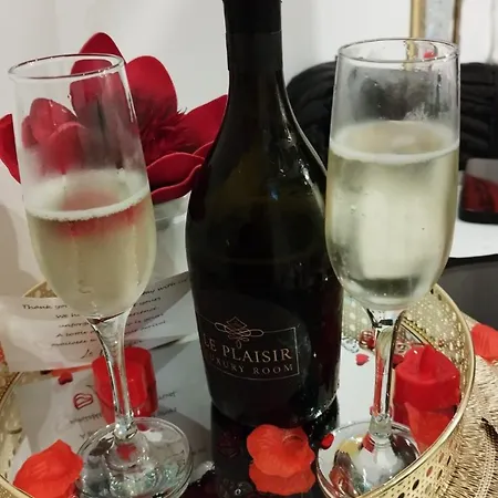 Guest house Le Plaisir Luxury Con Vasca Idromassaggio *