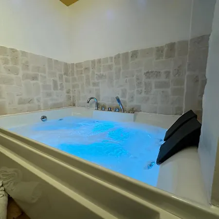 Le Plaisir Luxury Con Vasca Idromassaggio * Martina Franca